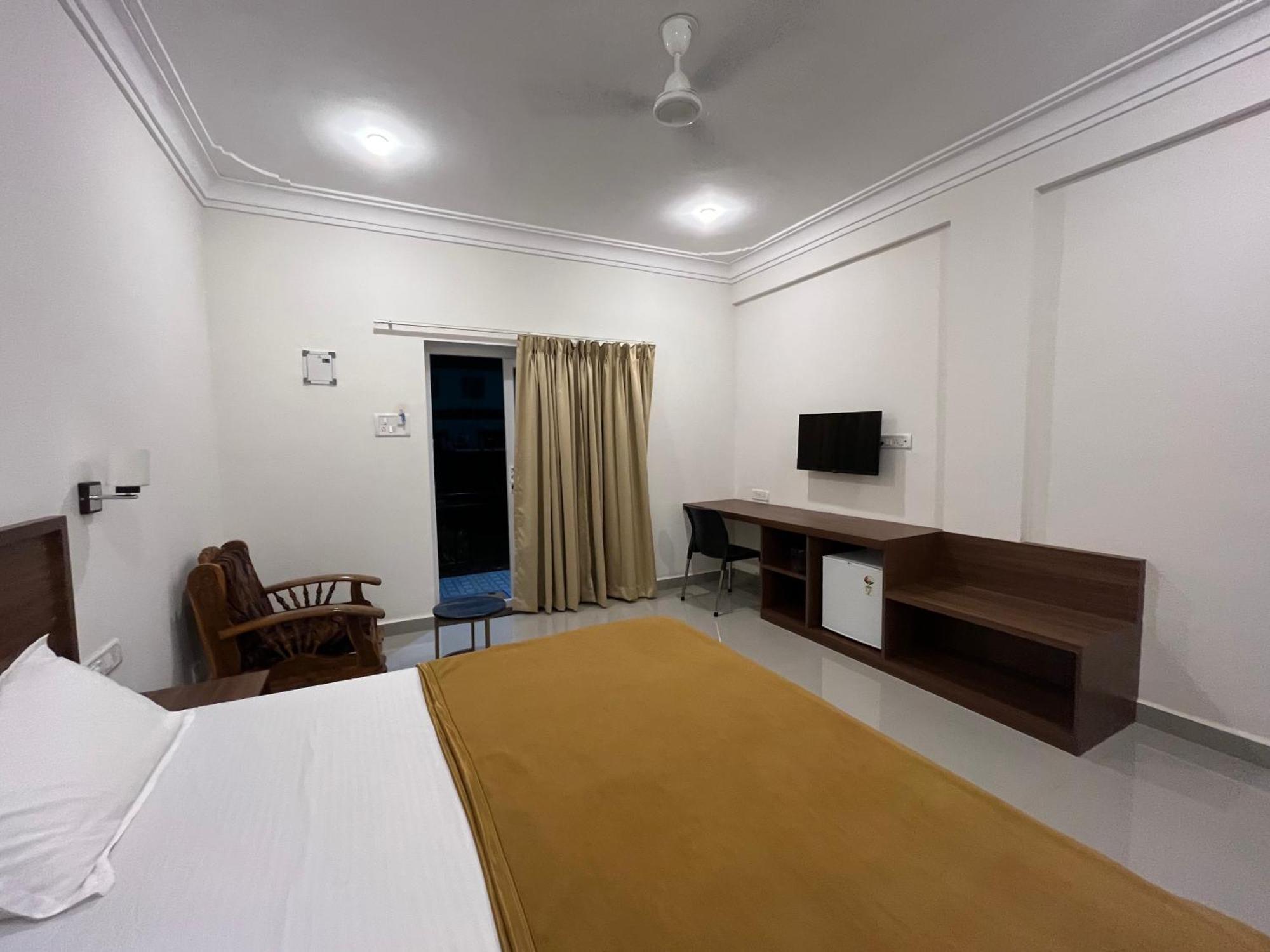 Morjim Sunset Guesthouse - 300 Meter To Morjim Beach エクステリア 写真