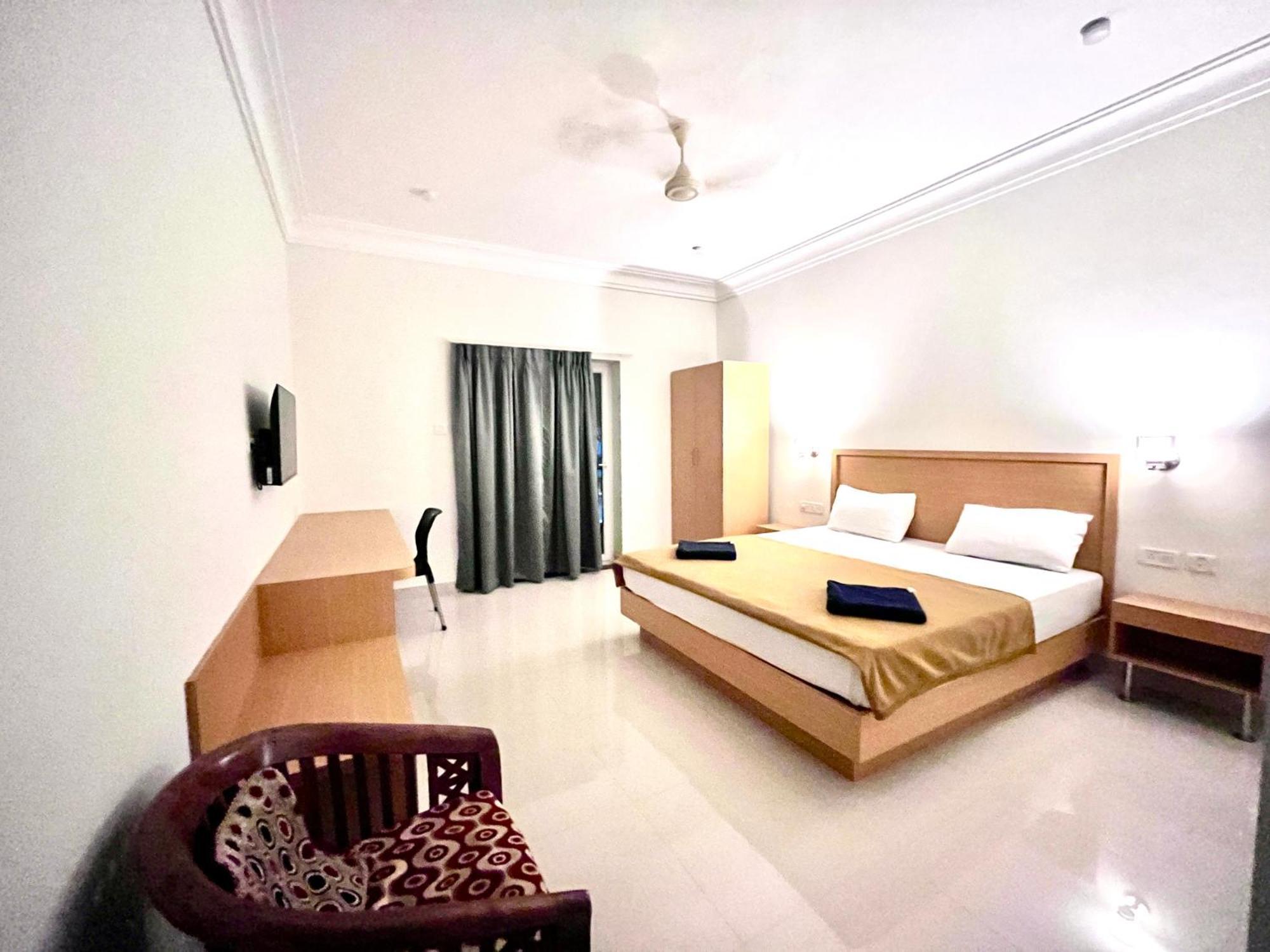 Morjim Sunset Guesthouse - 300 Meter To Morjim Beach エクステリア 写真